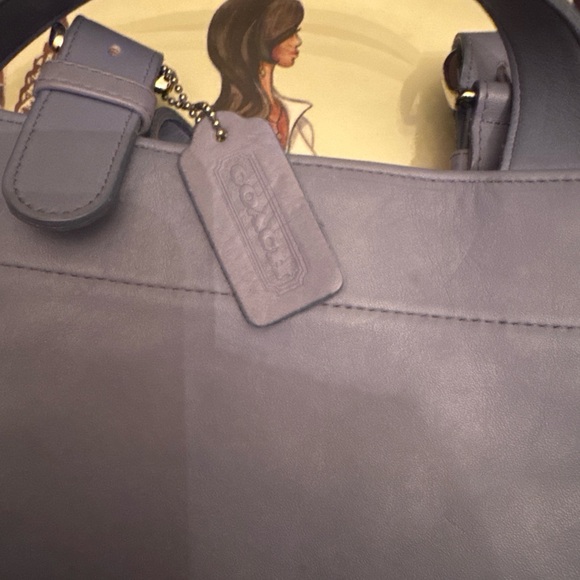 Coach Vintage LavenderLeather Tote Bag with Adjustable Strap - Picture 2 of 6